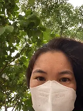 Snapshot of SeraCin chatting on 03.23.26 SeraCin online show from 03.23.26