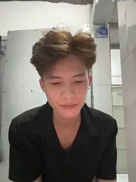 Nguyencuong1999 online show from 05.05.26