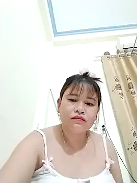 Moubie1 online show from 04.28.26