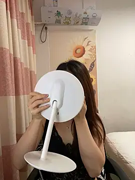 Snapshot of Tingting-rd chatting on 06.02.26 Tingting-rd online show from 06.02.26