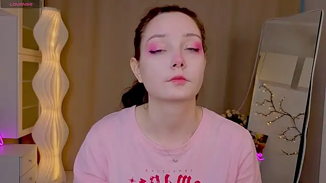 KaraNeagle online show from 05.05.26
