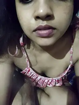 Snapshot of ALIZA_FENDY chatting on 07.25.26 ALIZA FENDY online show from 07.25.26