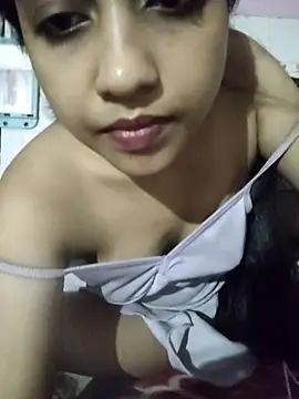 Snapshot of ALIZA_FENDY chatting on 07.28.26 ALIZA FENDY online show from 07.28.26