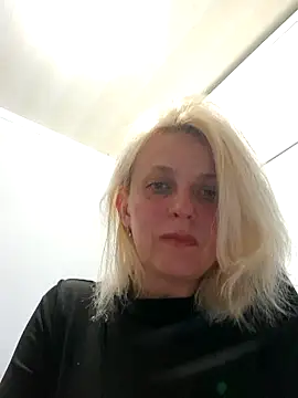 MiaLove183 online show from 05.09.26