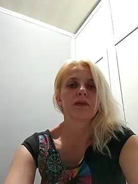 MiaLove183 online show from 07.15.26