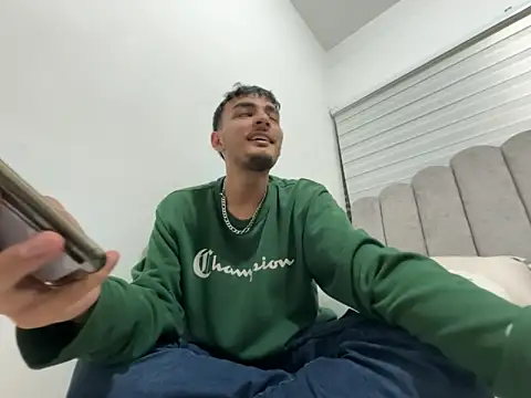 Snapshot of Velvet_man chatting on 03.21.26 Velvet man online show from 03.21.26