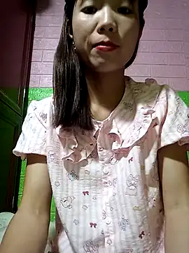AmyLinee01 online show from 04.26.26