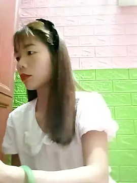 AmyLinee01 online show from 06.30.26