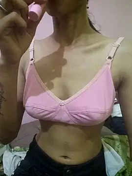 Curvy Amyra online show from 05.18.26