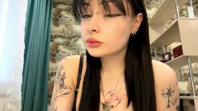 YoursinGoddes online show from 04.17.26