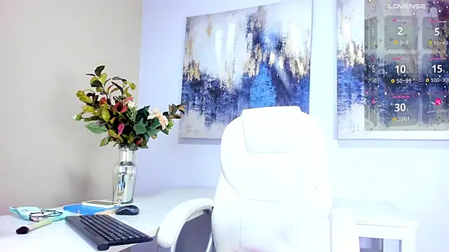 andreazoe online show from 04.30.26