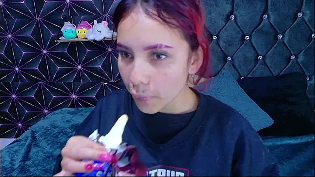 Megam white online show from 04.17.26