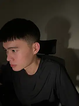 Snapshot of CalvinHY chatting on 08.06.26 CalvinHY online show from 08.06.26