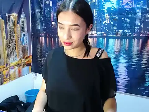 Snapshot of Itze_Mua chatting on 03.22.26 Itze Mua online show from 03.22.26