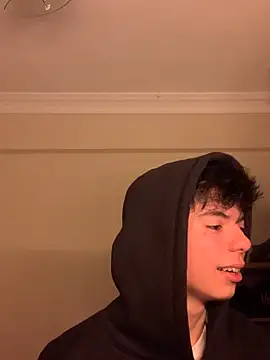 Beratylmamss online show from 03.21.26