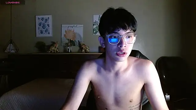 SantiTwinkyy online show from 04.06.26