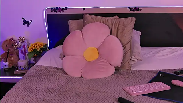 AmelieReeaa online show from 04.18.26