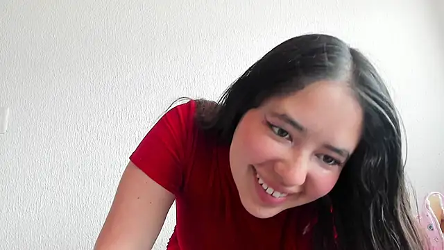 Lauxury H online show from 05.06.26