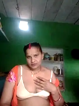 Shivani09900 online show from 06.14.26