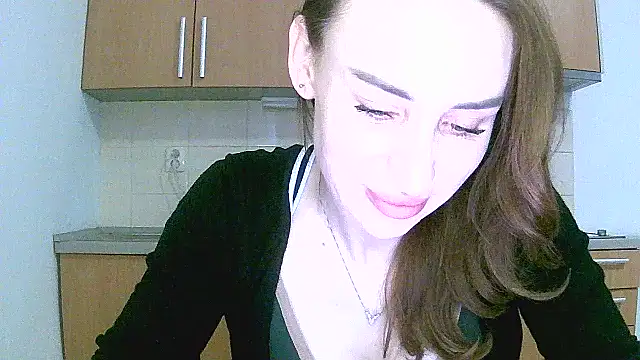 Snapshot of GlarysLoveressSx chatting on 03.26.26 GlarysLoveressSx online show from 03.26.26