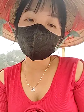 kim-min-jii online show from 03.25.26