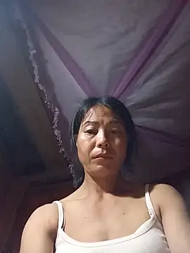 Snapshot of -Numin- chatting on 05.28.26 -Numin- online show from 05.28.26