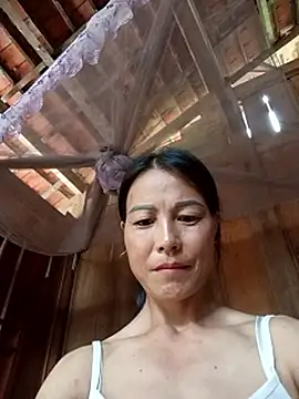 Snapshot of -Numin- chatting on 05.29.26 -Numin- online show from 05.29.26