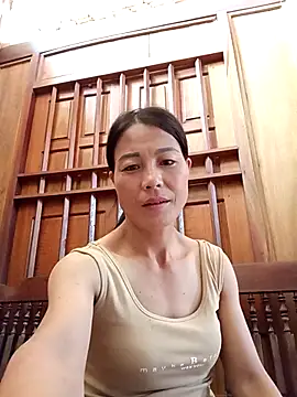 Snapshot of -Numin- chatting on 06.04.26 -Numin- online show from 06.04.26