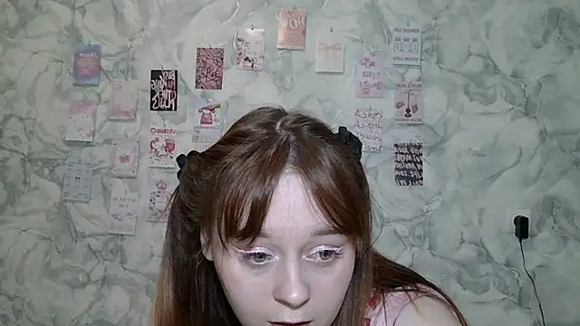 Jenny Kiss  online show from 03.30.26
