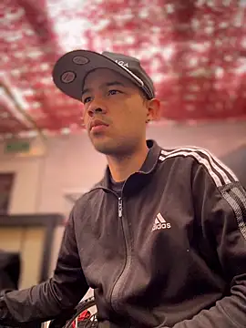 Zhang Weii online show from 03.25.26