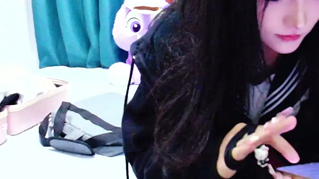 Snapshot of girllong520 chatting on 04.01.26 girllong520 online show from 04.01.26