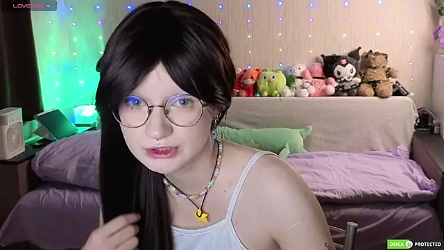 JulietFisher online show from 05.10.26