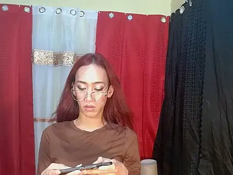 HottestLadyYuna online show from 04.18.26