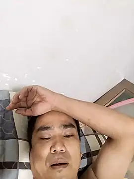 Snapshot of Tinh_love chatting on 04.21.26 Tinh love online show from 04.21.26