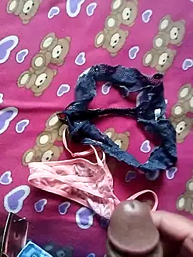 Snapshot of vrlarga chatting on 04.08.26 vrlarga online show from 04.08.26