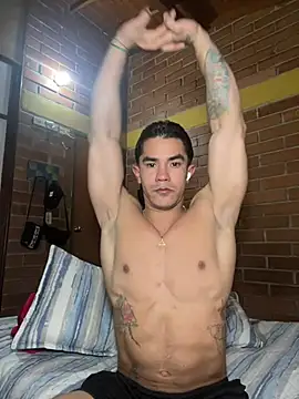 Snapshot of Noe_Blake chatting on 04.07.26 Noe Blake online show from 04.07.26