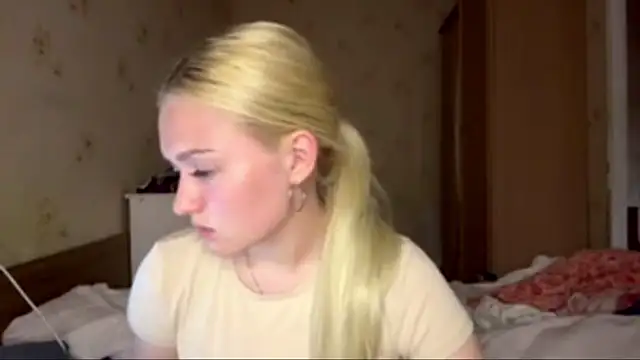 Sophia Blonde online show from 05.19.26
