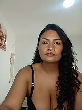 moon  issa online show from 07.06.26
