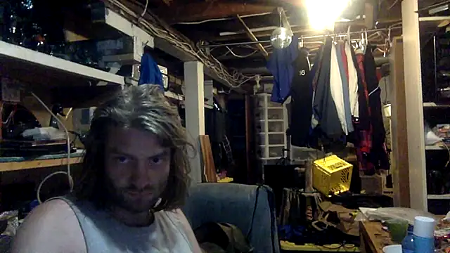Snapshot of hairyhungnaughtyguy chatting on 08.10.26 hairyhungnaughtyguy online show from 08.10.26