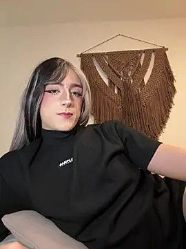 Diamondpierce online show from 06.25.26