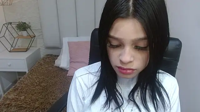 mia velvetk online show from 04.20.26