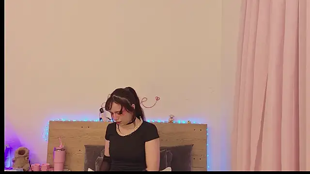 Sweet Alice S online show from 05.08.26