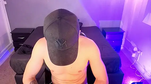 Erick  1 online show from 05.07.26