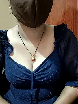 Latha lovely online show from 04.16.26