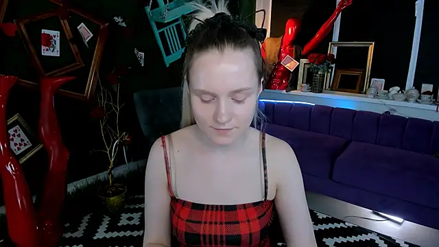 SherriButlers online show from 05.11.26