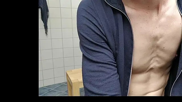 Snapshot of Luca_Sweet chatting on 03.26.26 Luca Sweet online show from 03.26.26