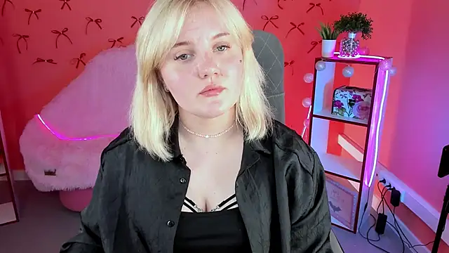 Snapshot of KathyBriggs chatting on 03.26.26 KathyBriggs online show from 03.26.26