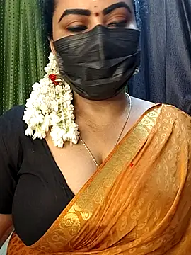 Snapshot of Anushka_flower chatting on 04.12.26 Anushka flower online show from 04.12.26