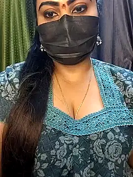 Snapshot of Anushka_flower chatting on 04.21.26 Anushka flower online show from 04.21.26