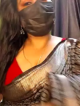 Snapshot of Anushka_flower chatting on 05.08.26 Anushka flower online show from 05.08.26